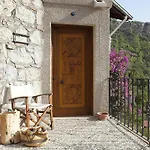 Dionysos Hotel