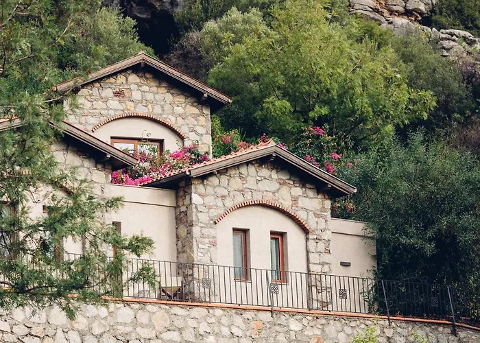 מלון Dionysos Village Marmaris 3*